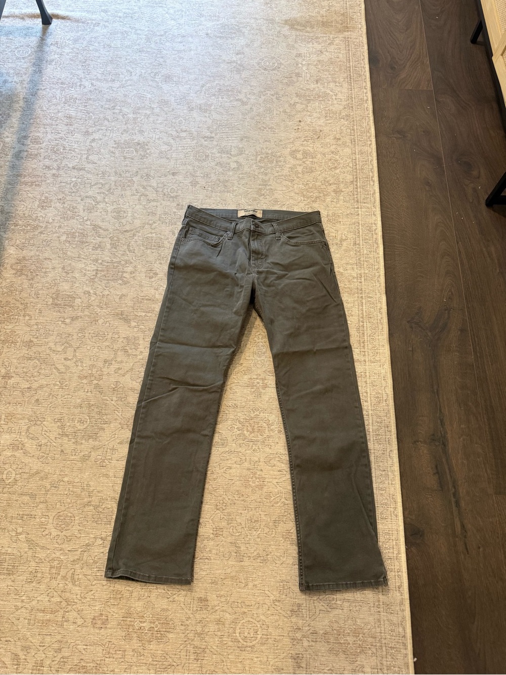 Wrangler Men's Olive Straight Jeans